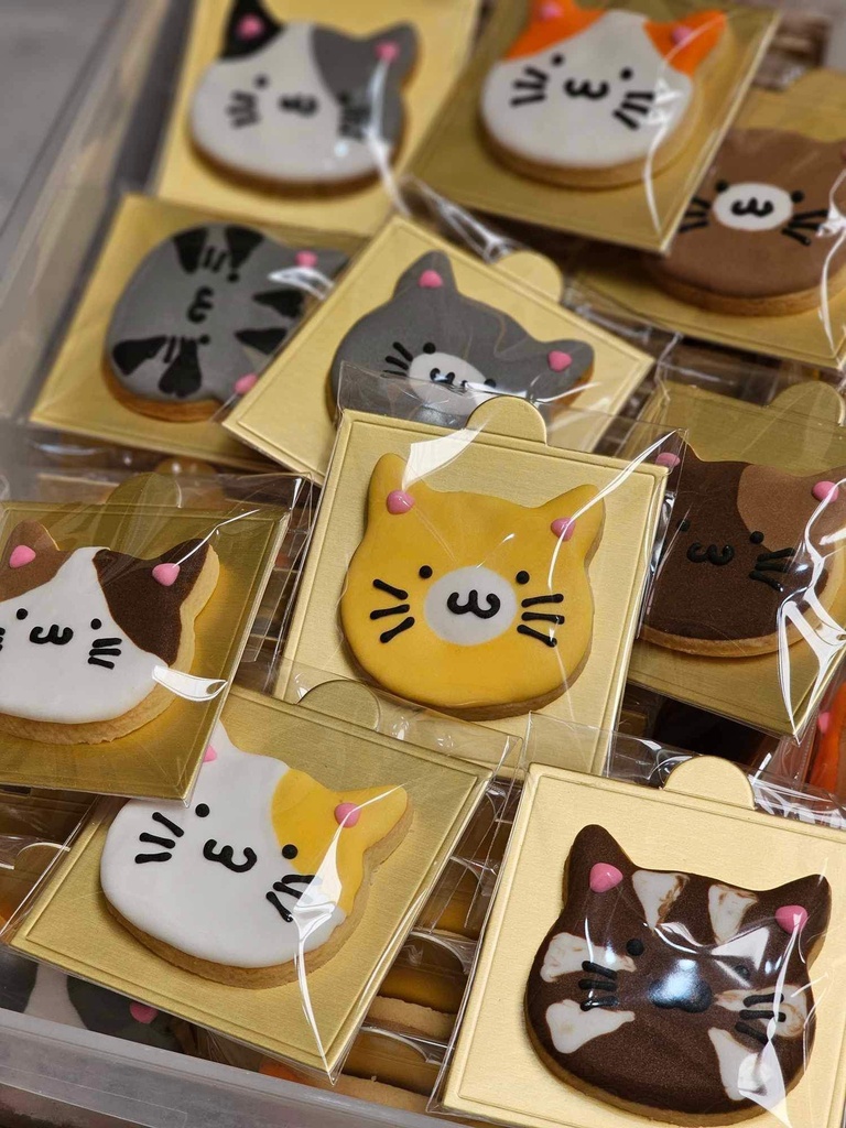 CAT-FFEINATED Gift Bag